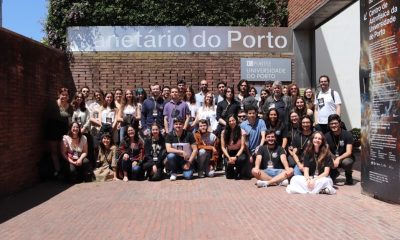 Foto de grupo dos participantes do evento "Astrobiologia: Entre Estrelas e Microorganismos"